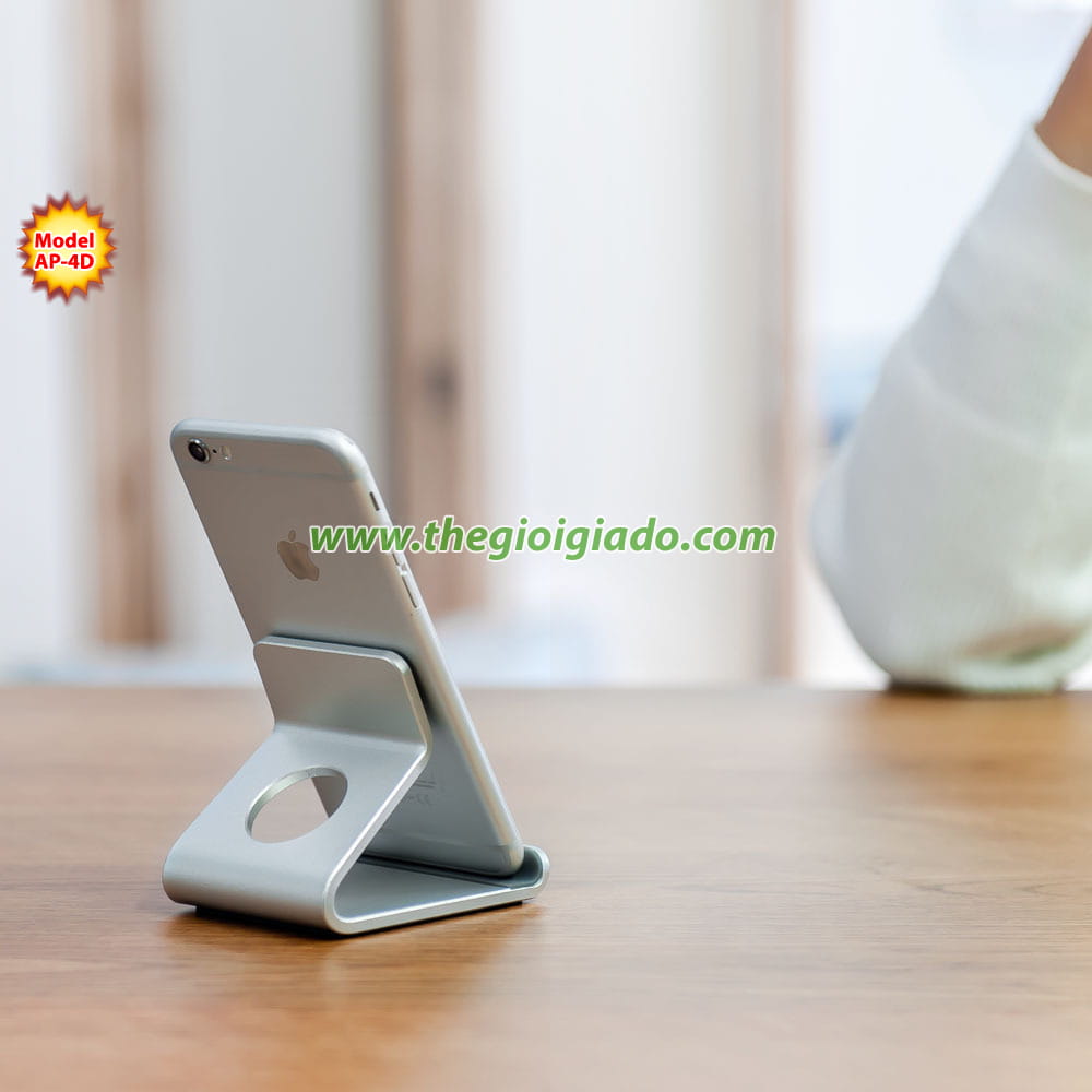 giá đỡ điện thoại dùng trên bàn làm việc