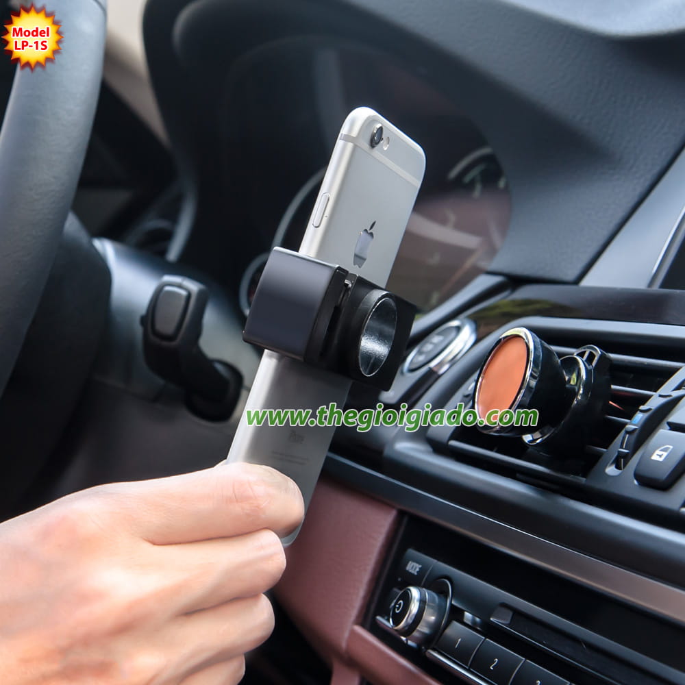 Giá đỡ điện thoại trên xe hơi