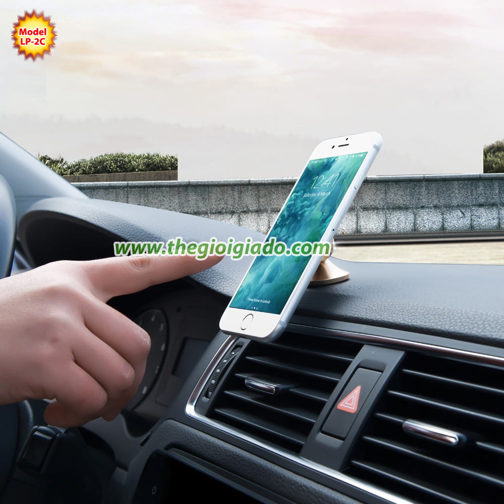 Giá đỡ điện thoại trên xe hơi