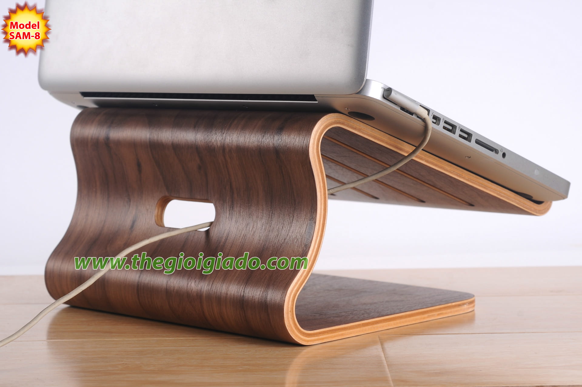 Giá đỡ MacBook để bàn chất liệu gỗ SAM-8